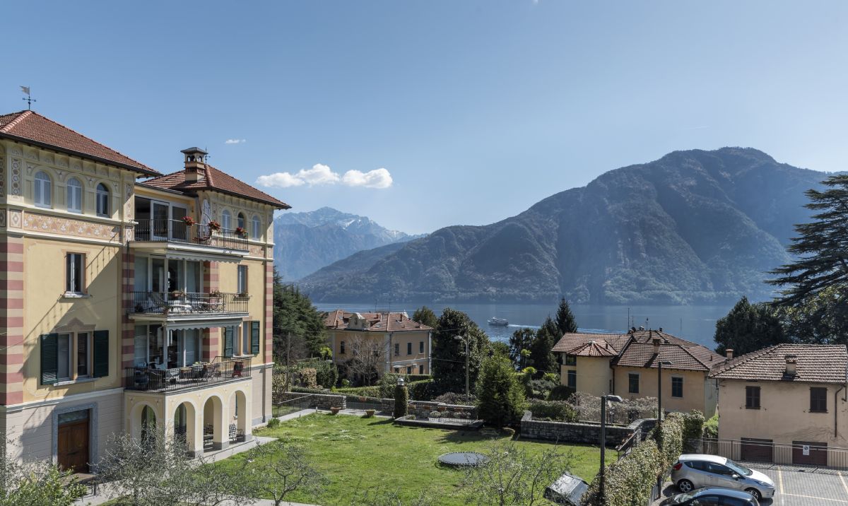 Accomodation For Walking Holidays In Italy Italian Lakes Lake Como Centred